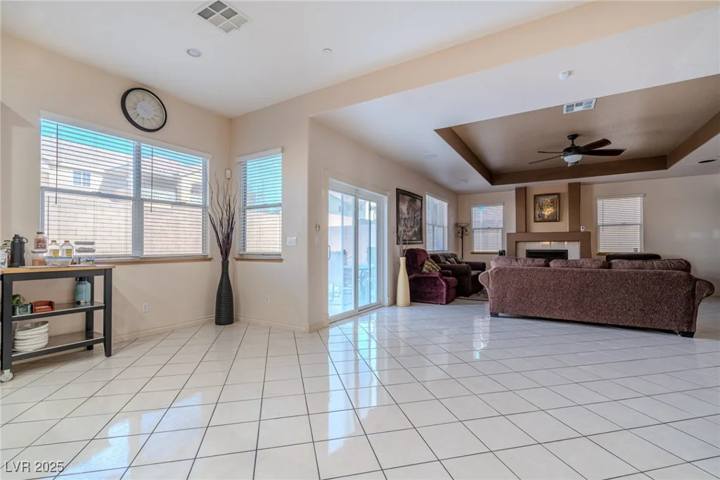 6632 Blue Hawaii, Las Vegas, NV 89110