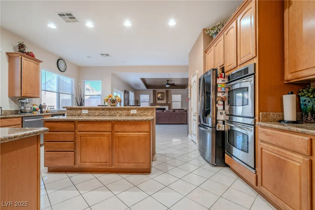 6632 Blue Hawaii, Las Vegas, NV 89110