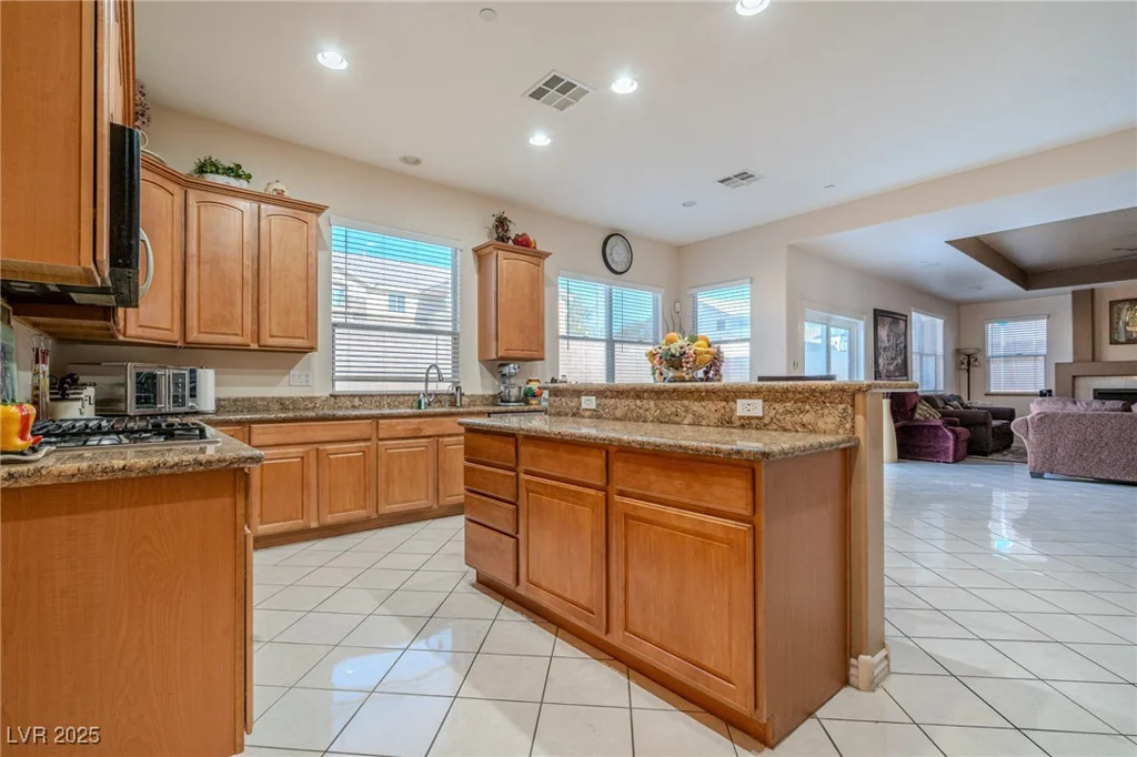 6632 Blue Hawaii, Las Vegas, NV 89110