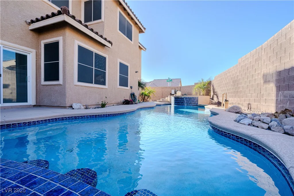 6632 Blue Hawaii, Las Vegas, NV 89110