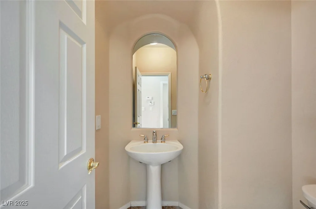 11740 Via Esperanza, Las Vegas, NV 89138