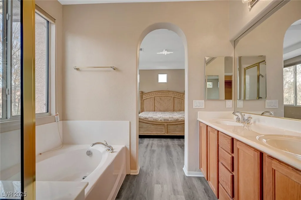 11740 Via Esperanza, Las Vegas, NV 89138
