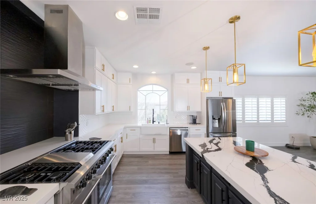 10658 Salmon Leap, Las Vegas, NV 89183