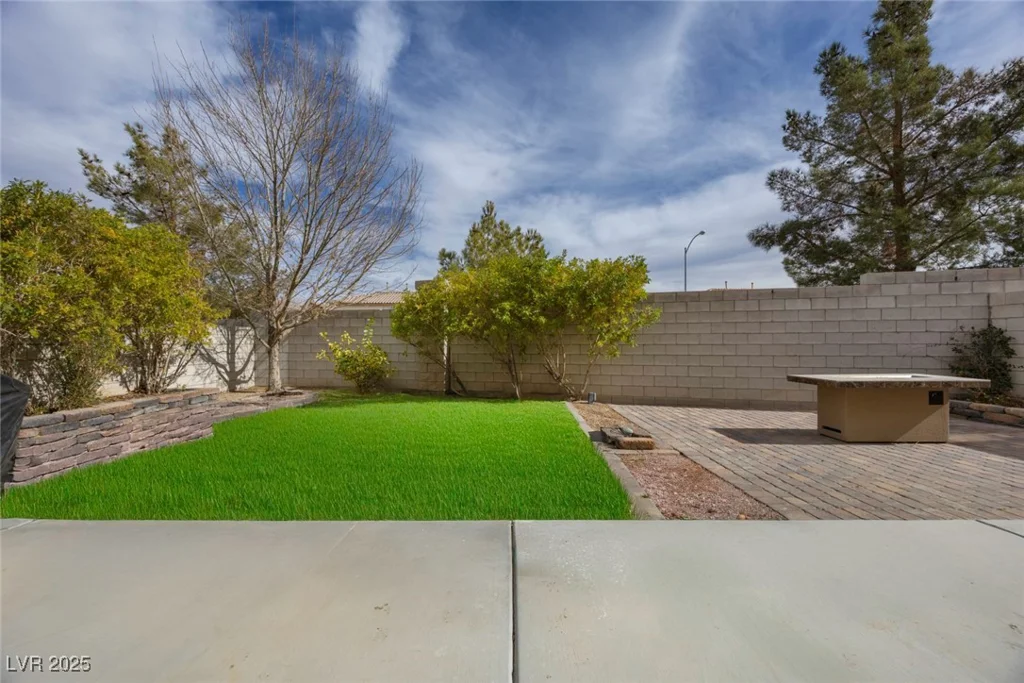10658 Salmon Leap, Las Vegas, NV 89183