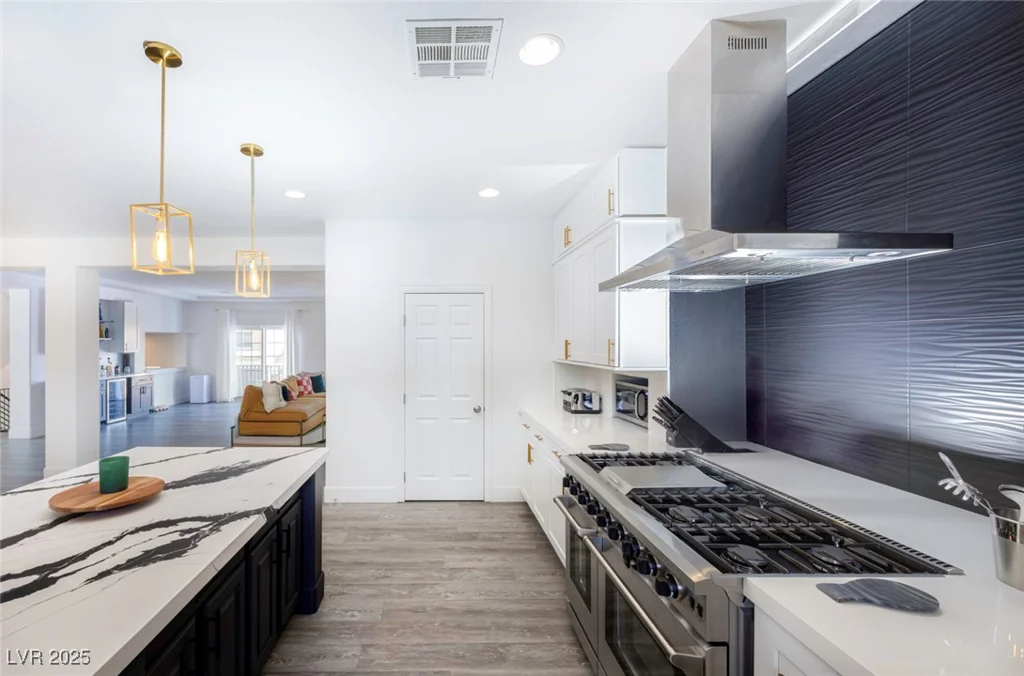 10658 Salmon Leap, Las Vegas, NV 89183