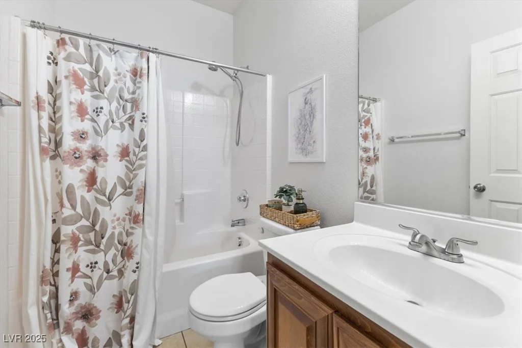 8555 Burning Bridge, Las Vegas, NV 89131