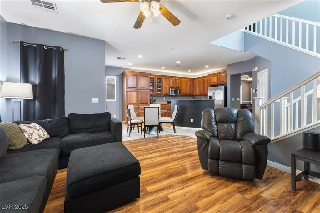 8555 Burning Bridge, Las Vegas, NV 89131