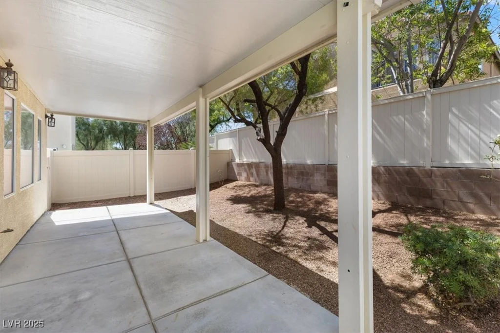 8555 Burning Bridge, Las Vegas, NV 89131