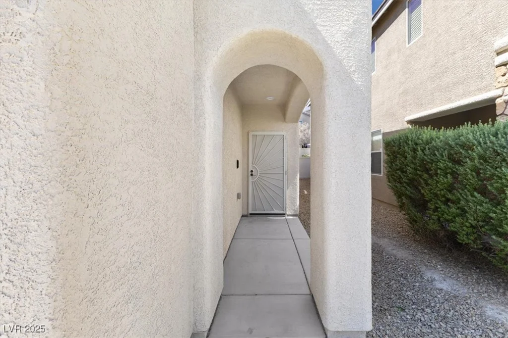 8555 Burning Bridge, Las Vegas, NV 89131