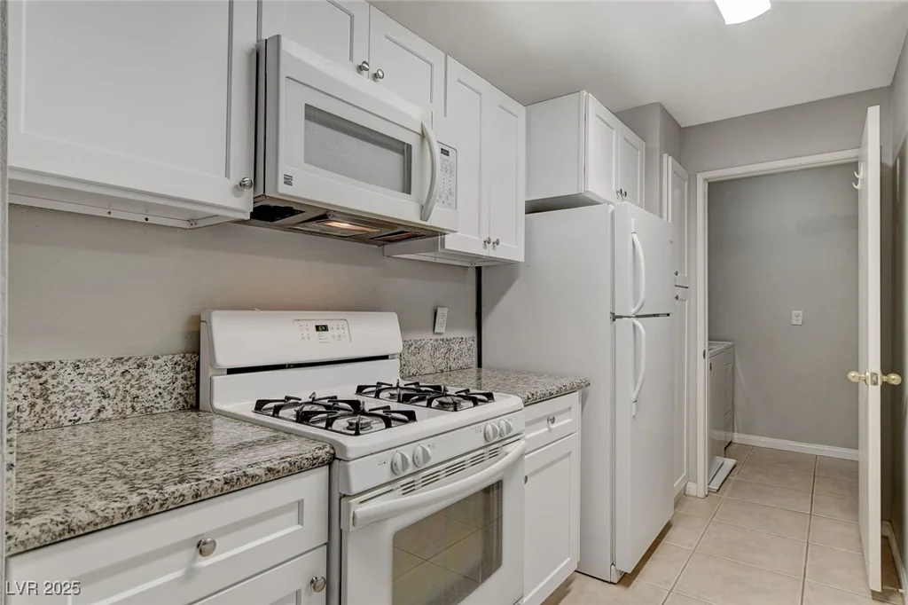 2200 Fort Apache, Las Vegas, NV 89117