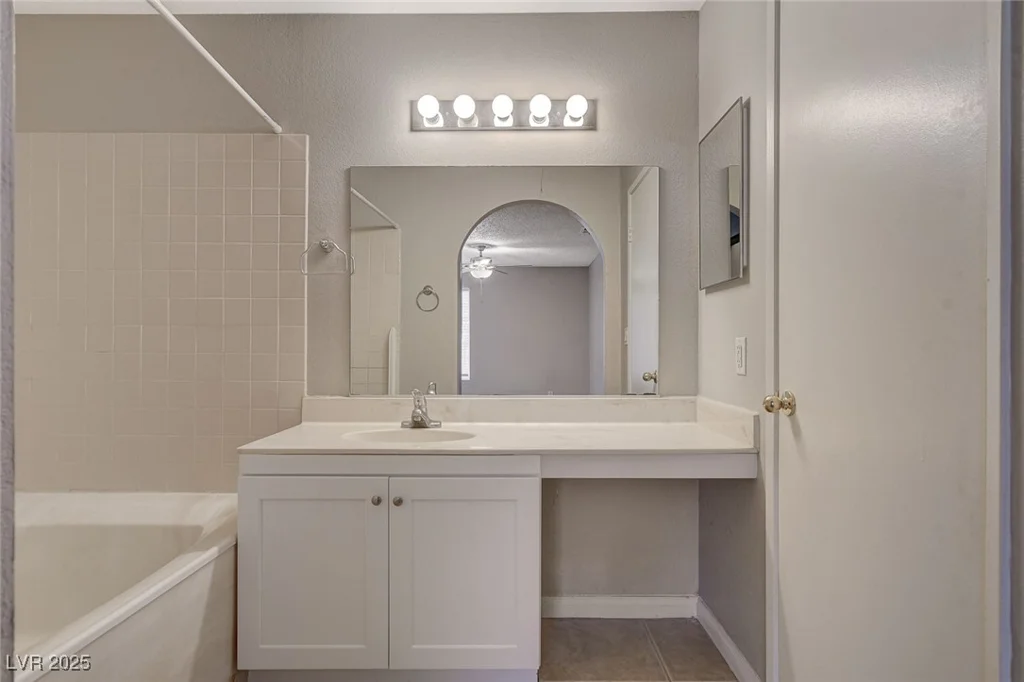 2200 Fort Apache, Las Vegas, NV 89117