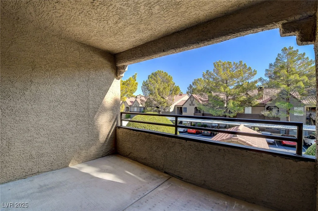 2200 Fort Apache, Las Vegas, NV 89117