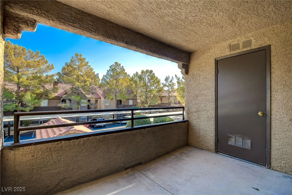 2200 Fort Apache, Las Vegas, NV 89117