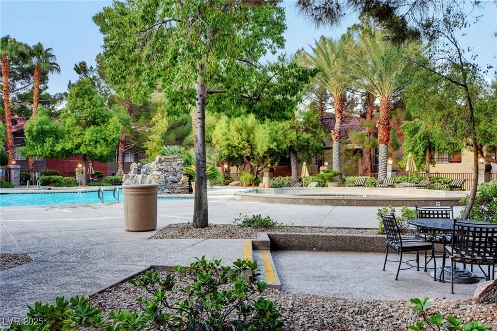 2200 Fort Apache, Las Vegas, NV 89117