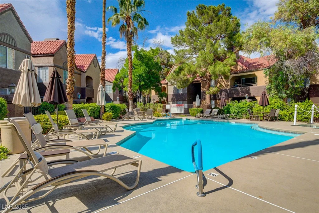 2200 Fort Apache, Las Vegas, NV 89117