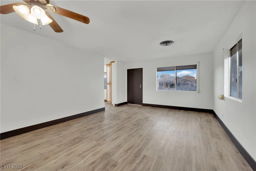 4151 Calimesa, Las Vegas, NV 89115