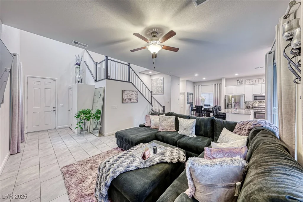 200 Denette, North Las Vegas, NV 89031