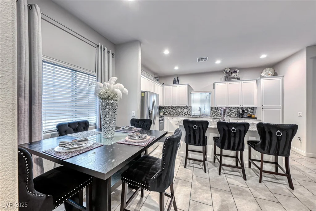 200 Denette, North Las Vegas, NV 89031