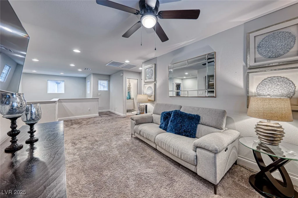 200 Denette, North Las Vegas, NV 89031