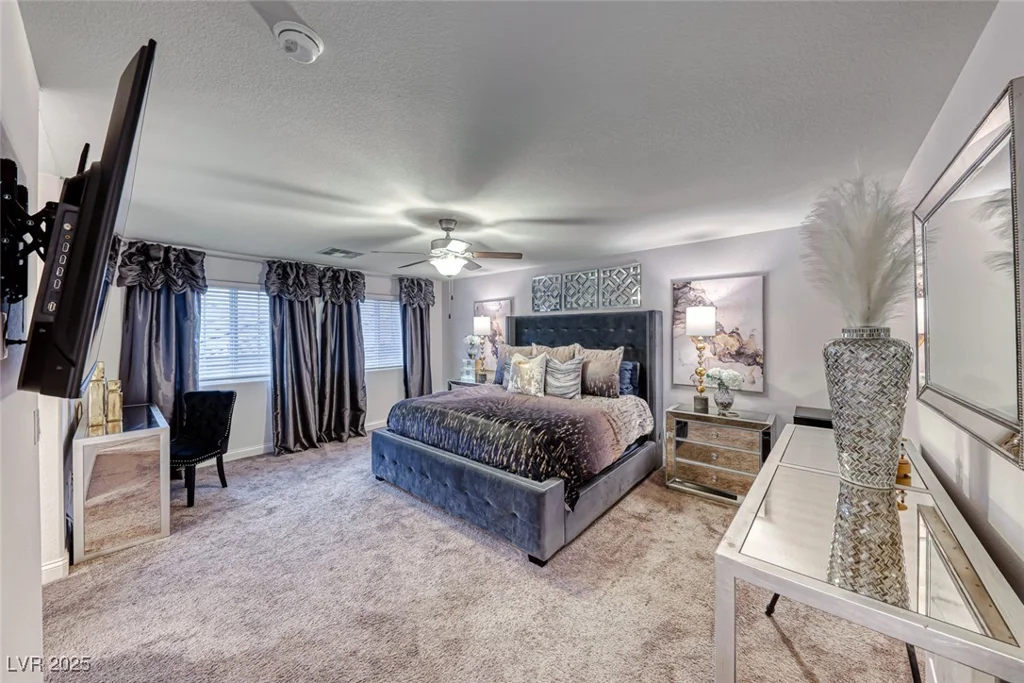 200 Denette, North Las Vegas, NV 89031