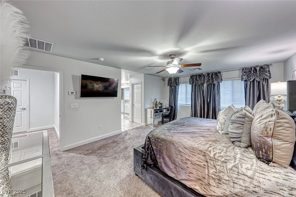 200 Denette, North Las Vegas, NV 89031