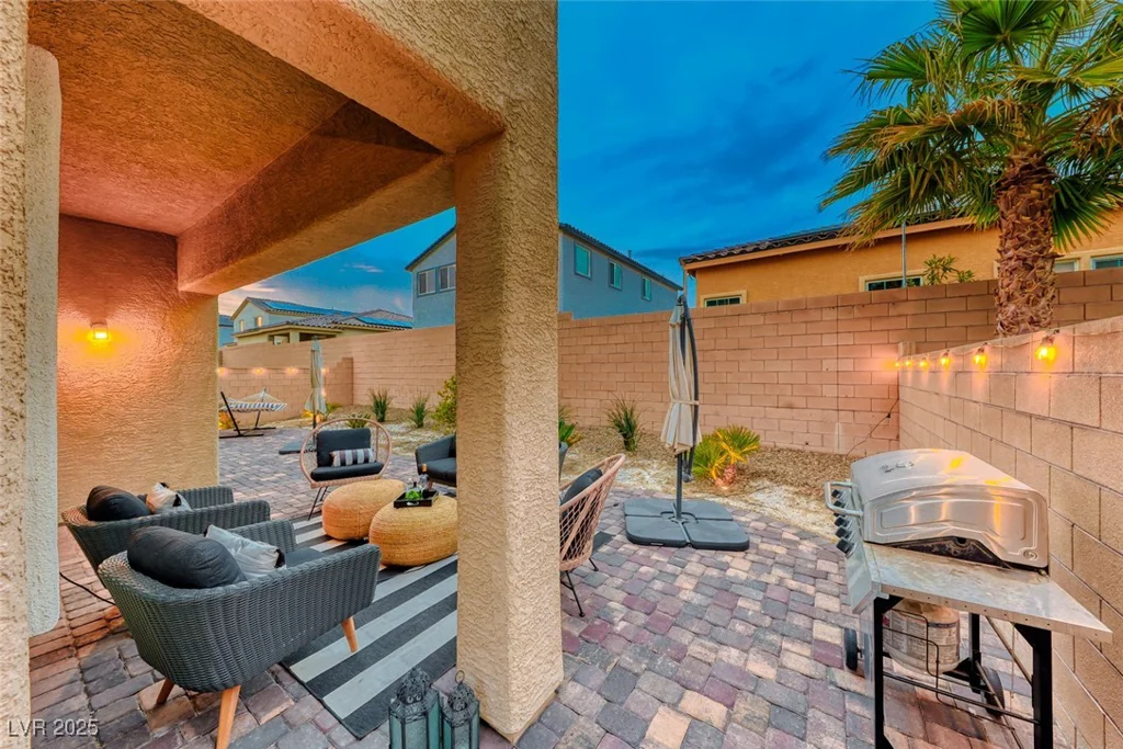 200 Denette, North Las Vegas, NV 89031