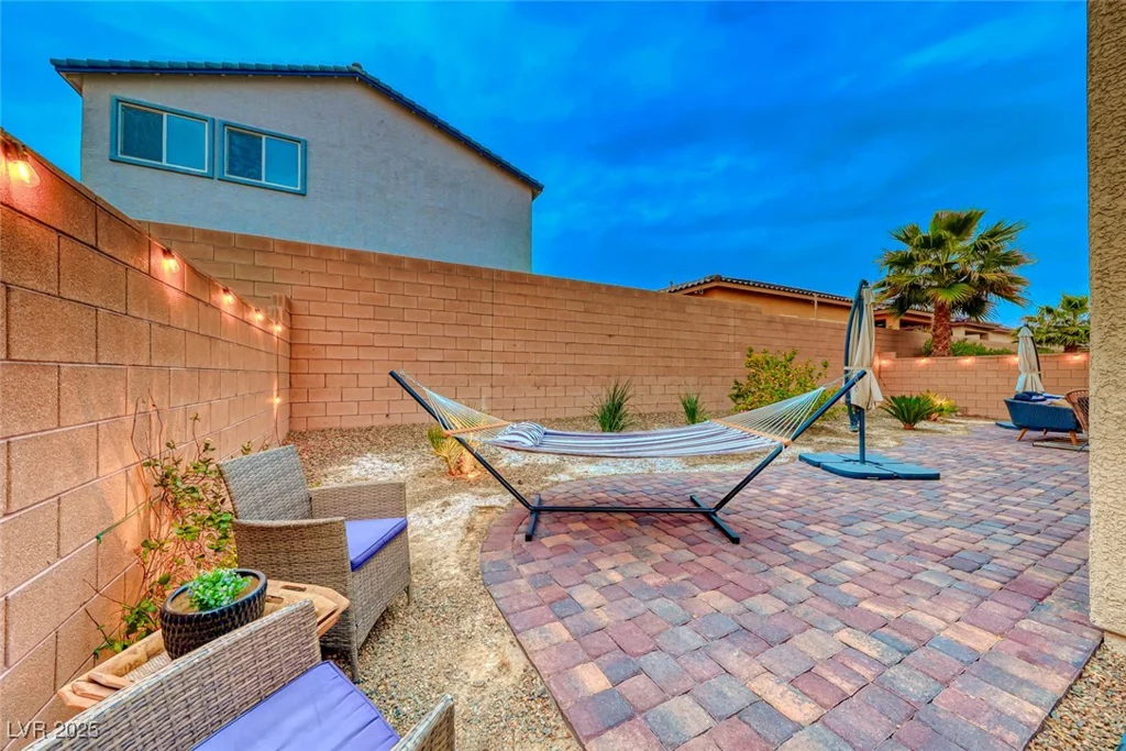 200 Denette, North Las Vegas, NV 89031