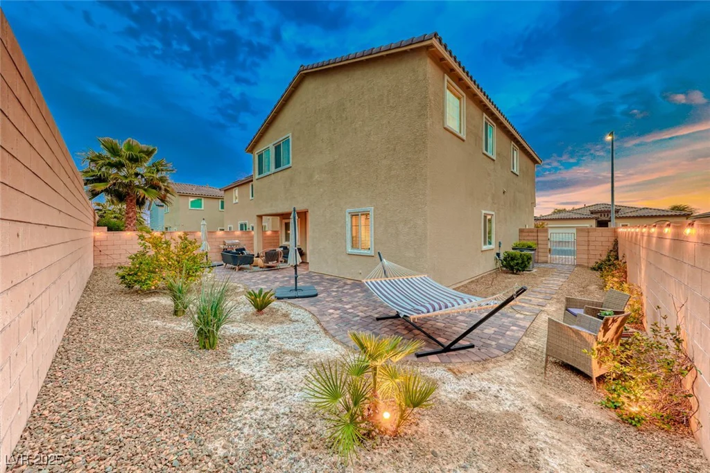200 Denette, North Las Vegas, NV 89031
