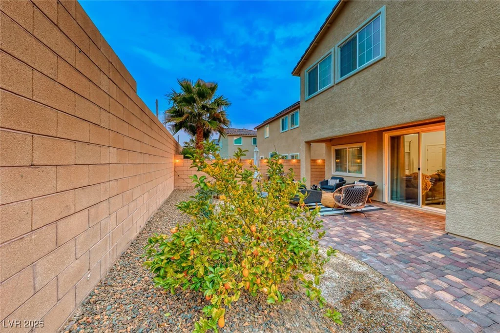 200 Denette, North Las Vegas, NV 89031