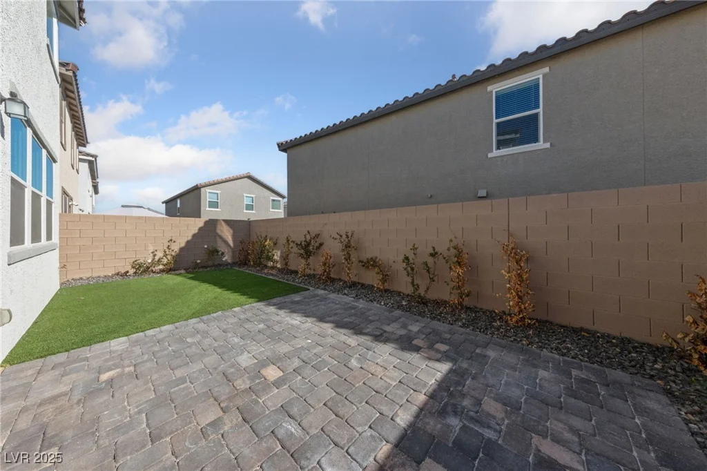 9062 Lucky Crest, Las Vegas, NV 89113