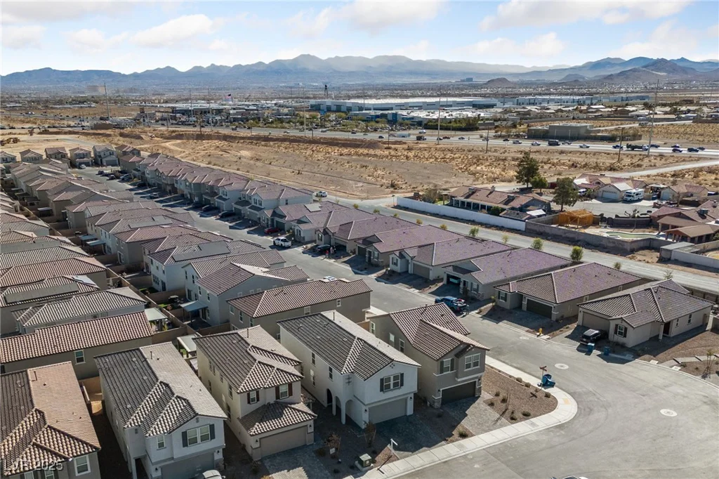 9062 Lucky Crest, Las Vegas, NV 89113