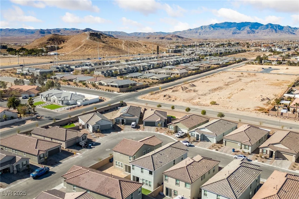 9062 Lucky Crest, Las Vegas, NV 89113