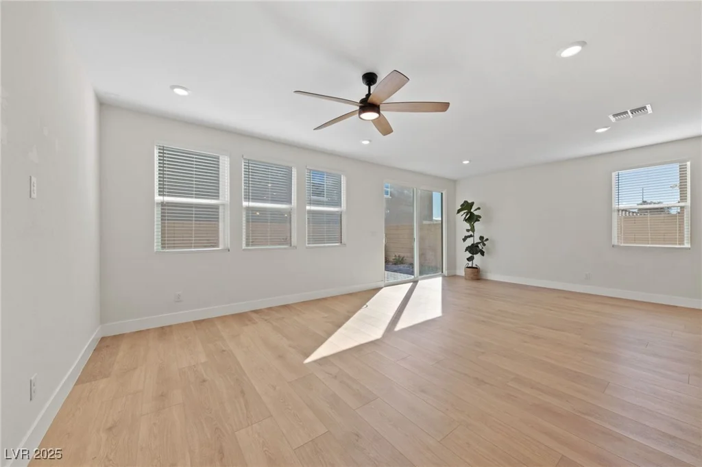9062 Lucky Crest, Las Vegas, NV 89113