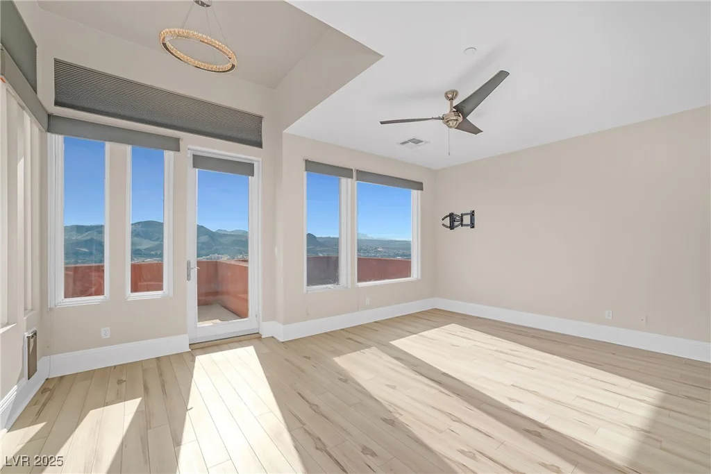 24 Cerchio Alto, Henderson, NV 89011