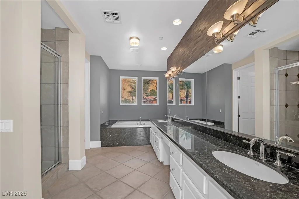 24 Cerchio Alto, Henderson, NV 89011