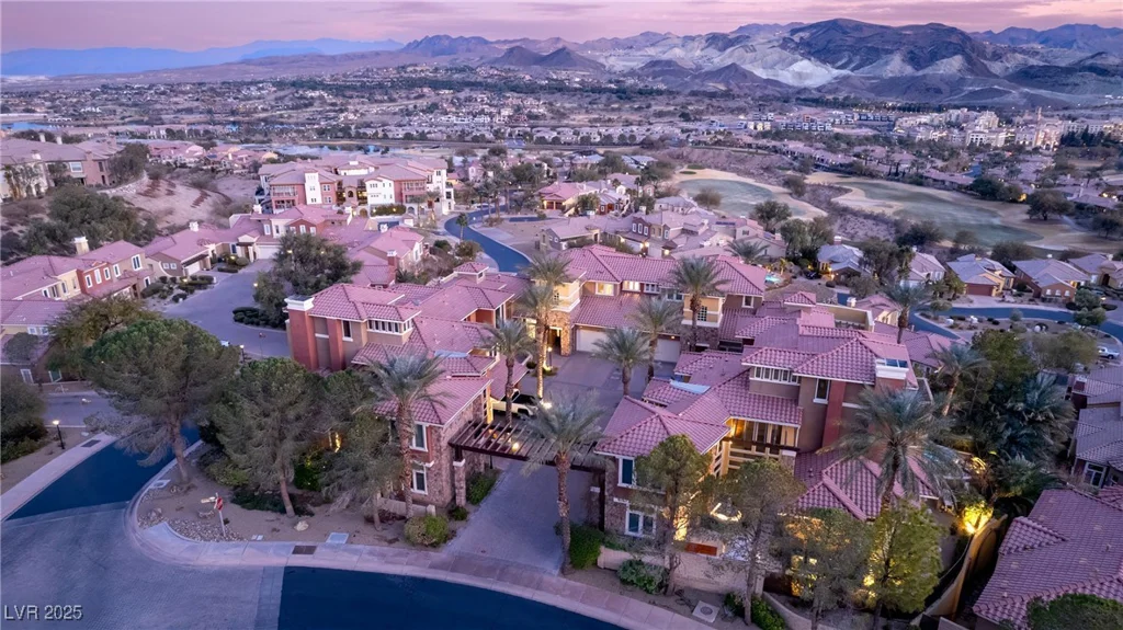 24 Cerchio Alto, Henderson, NV 89011