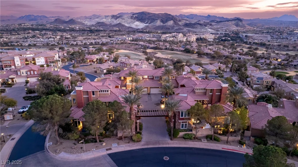 24 Cerchio Alto, Henderson, NV 89011