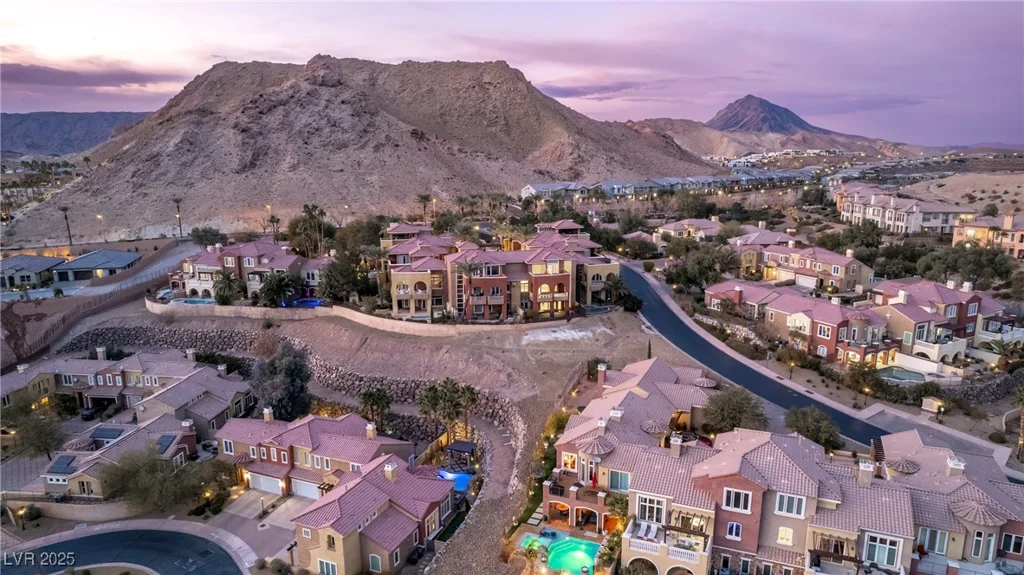 24 Cerchio Alto, Henderson, NV 89011