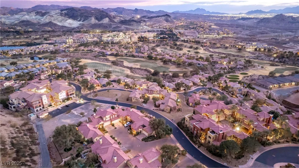 24 Cerchio Alto, Henderson, NV 89011