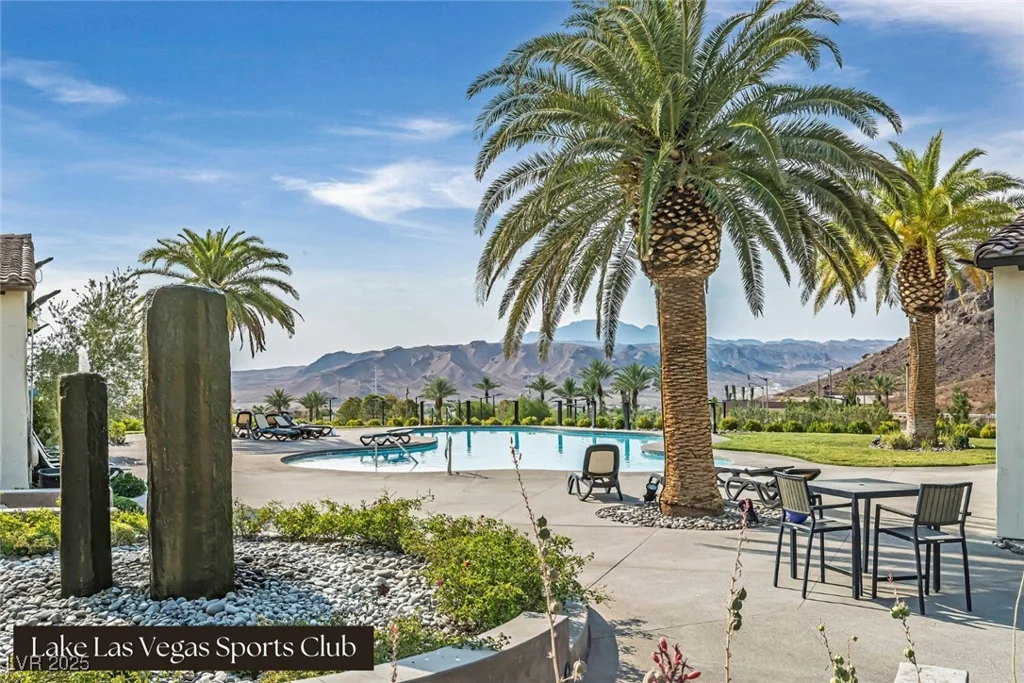 24 Cerchio Alto, Henderson, NV 89011