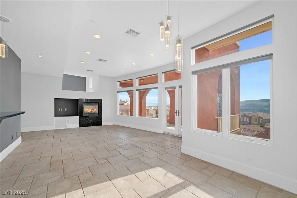 24 Cerchio Alto, Henderson, NV 89011