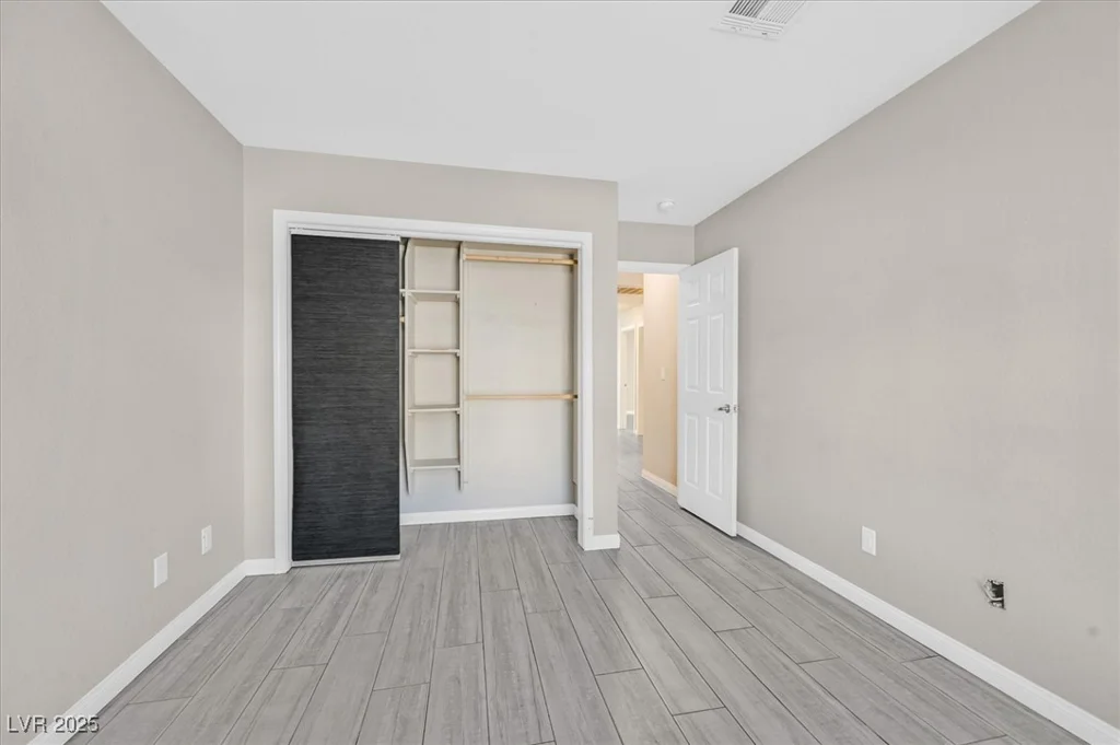 8201 Lake Isle, Las Vegas, NV 89145