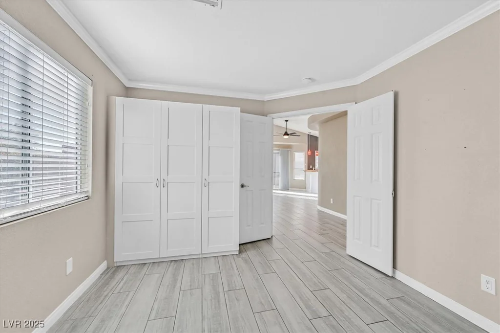 8201 Lake Isle, Las Vegas, NV 89145