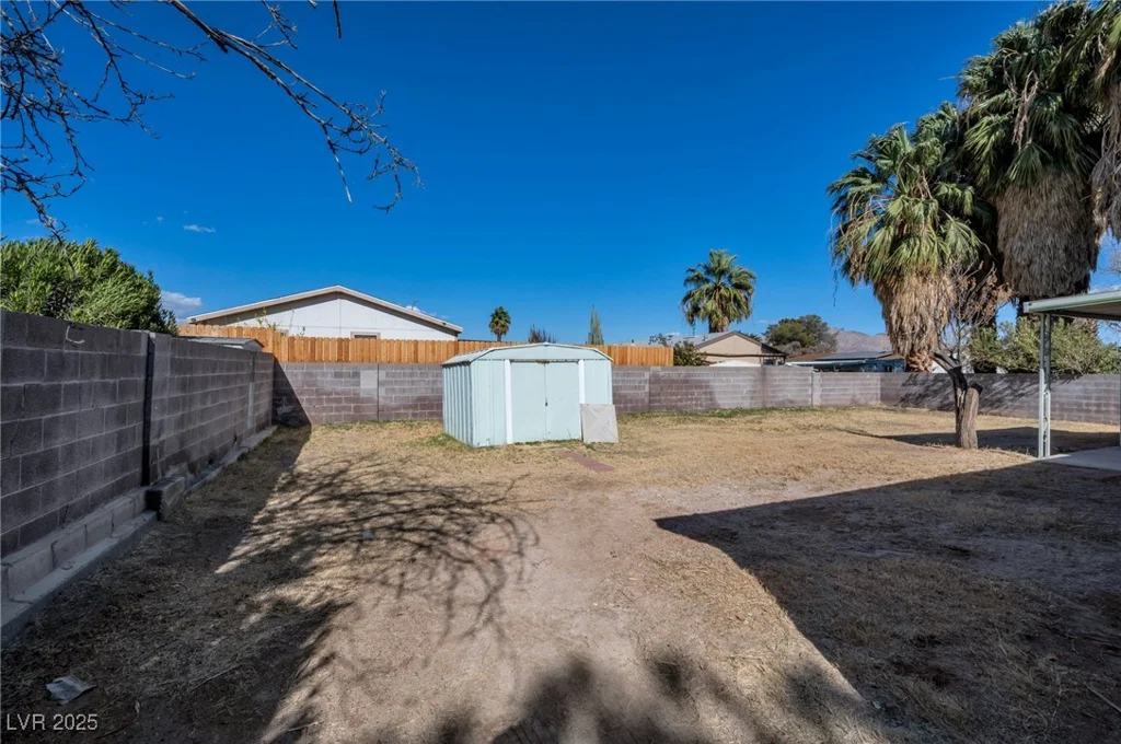 4682 Madera, Las Vegas, NV 89121