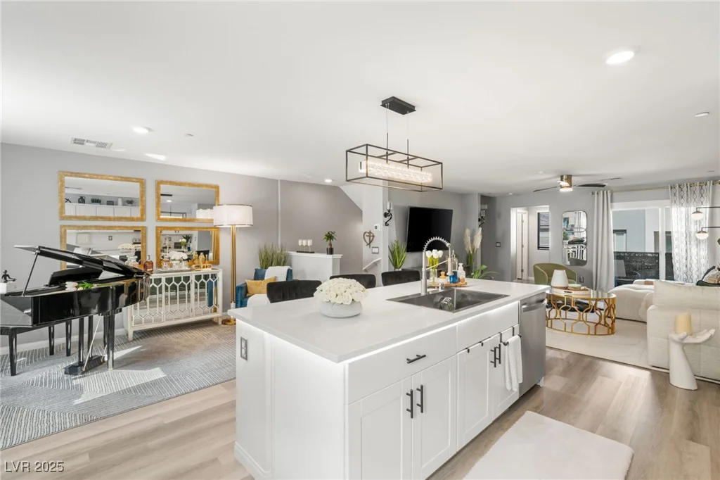 2844 Copper Wind, Las Vegas, NV 89183