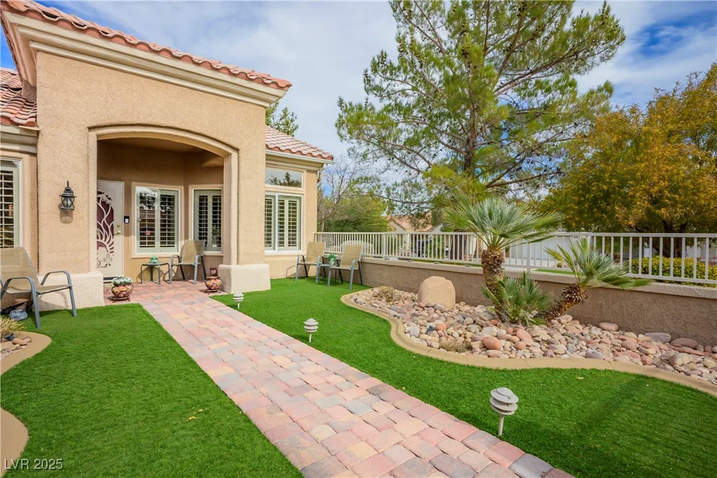 9300 Villa Ridge, Las Vegas, NV 89134