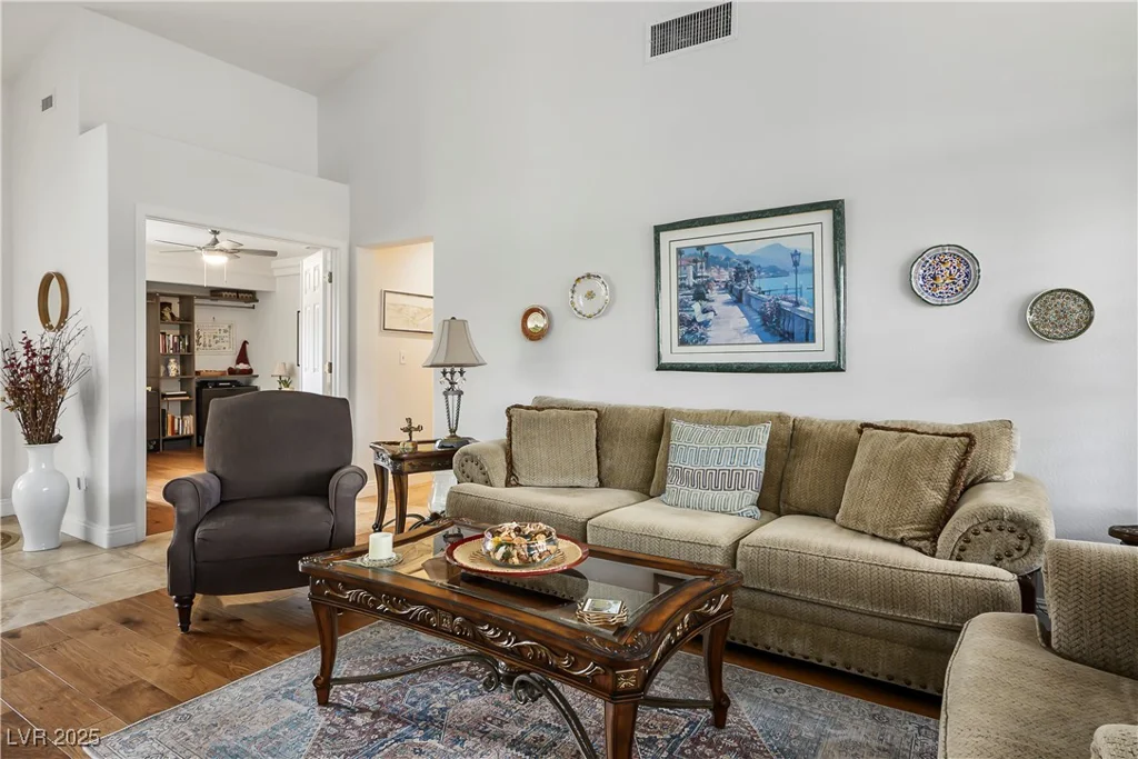 9300 Villa Ridge, Las Vegas, NV 89134