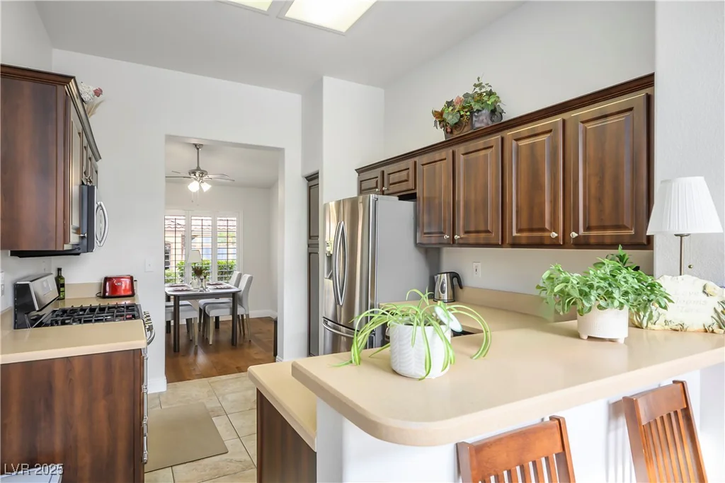 9300 Villa Ridge, Las Vegas, NV 89134