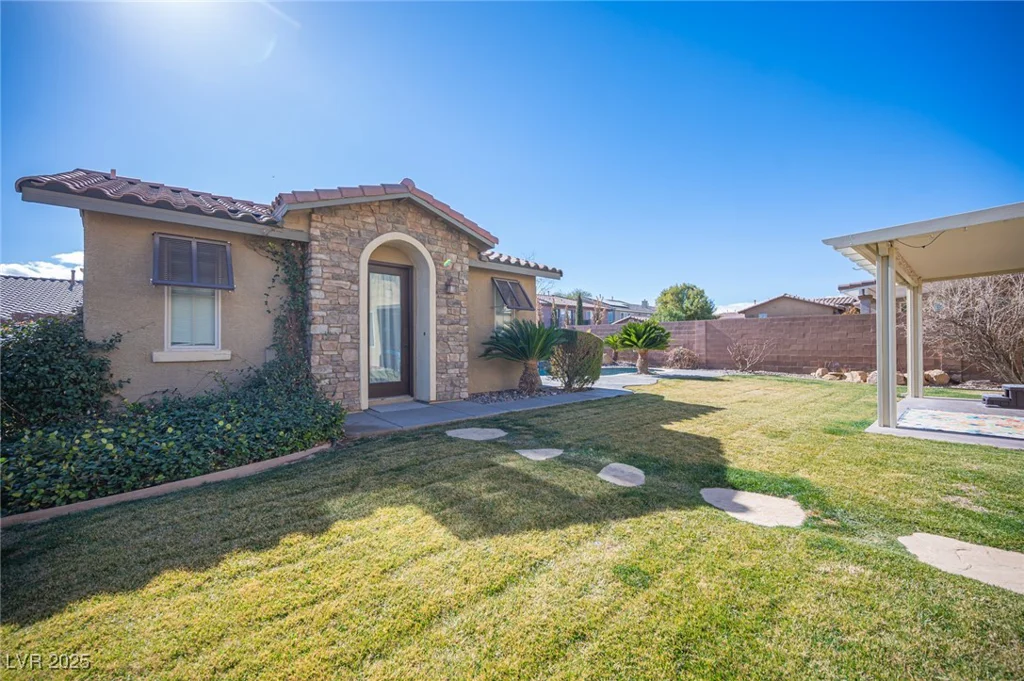 7435 Sun Summit, Las Vegas, NV 89178
