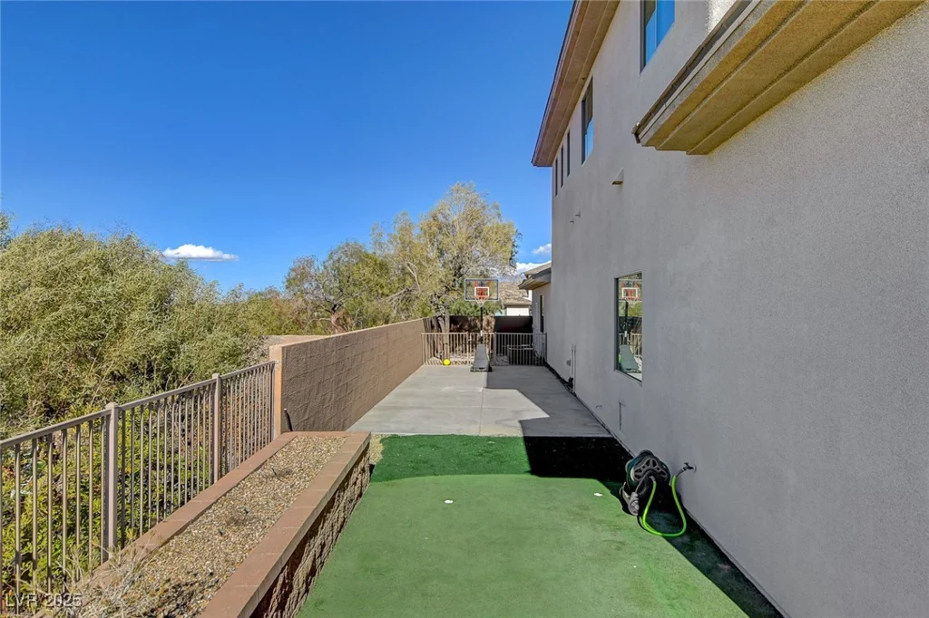 3 Chenal, Henderson, NV 89052
